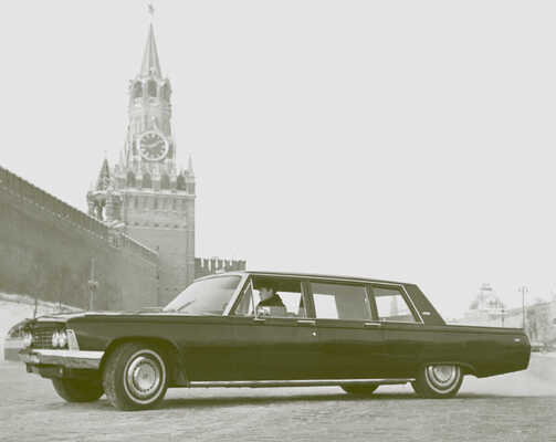 Травников Н.С. Машина власти. М.: Московский
печатный двор, 2012. <br />С адресными автографами
автора и А.Г. Егорова